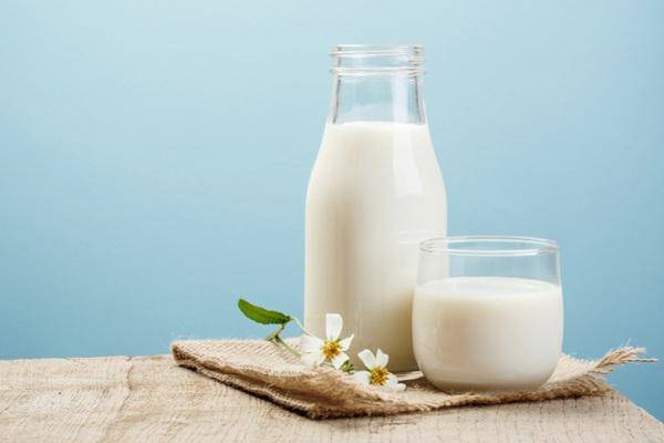 Những cách làm sữa tắm trắng da toàn thân